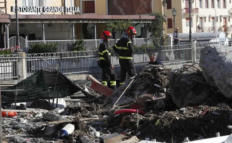 Nevrijeme poharalo Europu: U Italiji 10 mrtvih, zbog snijega u Austriji i Francuskoj tisuće ljudi bez struje