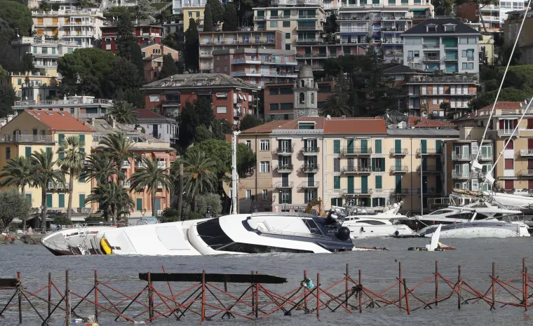 Nevrijeme poharalo Europu: U Italiji 10 mrtvih, zbog snijega u Austriji i Francuskoj tisuće ljudi bez struje