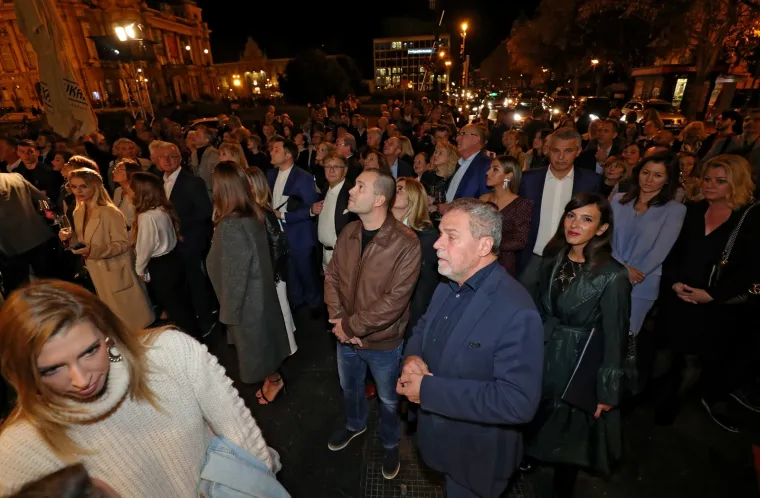 PONOVNO OTVORENA KULTNA KAVANA: Zagrebačka elita pohrlila u preuređeni Kavkaz, evo tko se sve pojavio