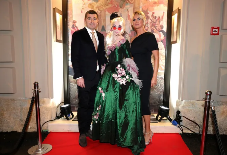 PONOVNO OTVORENA KULTNA KAVANA: Zagrebačka elita pohrlila u preuređeni Kavkaz, evo tko se sve pojavio