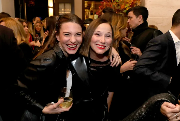 PONOVNO OTVORENA KULTNA KAVANA: Zagrebačka elita pohrlila u preuređeni Kavkaz, evo tko se sve pojavio