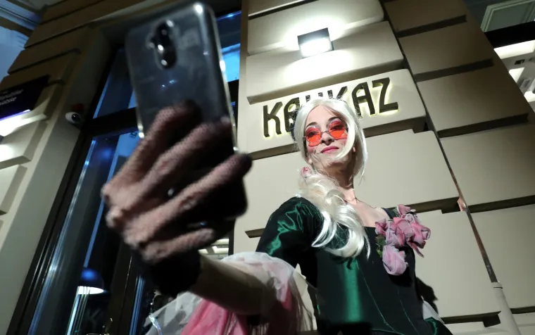 PONOVNO OTVORENA KULTNA KAVANA: Zagrebačka elita pohrlila u preuređeni Kavkaz, evo tko se sve pojavio