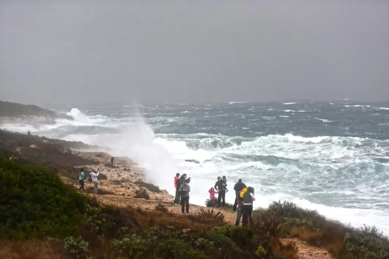 Pogledajte dramatične fotografije orkanskog nevrijemena koje se obru&scaron;ilo se na Hrvatsku