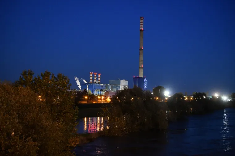 Izlila se Sava u Zagrebu: Do izlijevanja do&scaron;lo kod Mosta mladosti prema Zapruđu i Borovju