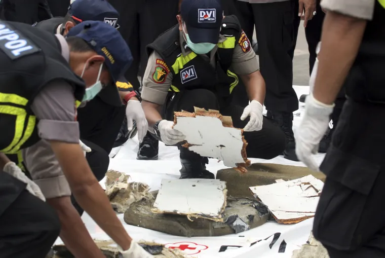 Indonezijska vojska objavila je u srijedu da je možda lokalizirala olupinu zrakoplova Lion Aira koji je pao u more dva dana ranije i u kojemu je izgubilo život 189 osoba.