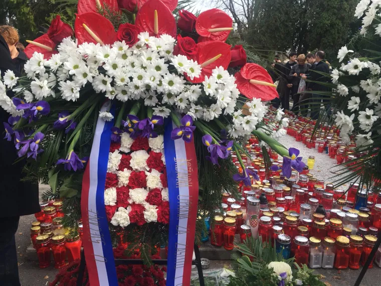 Građani na grobljima