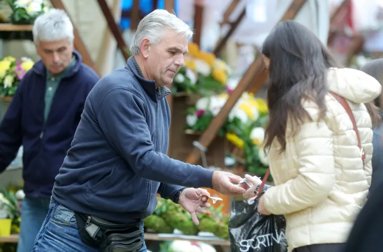 Građani na grobljima