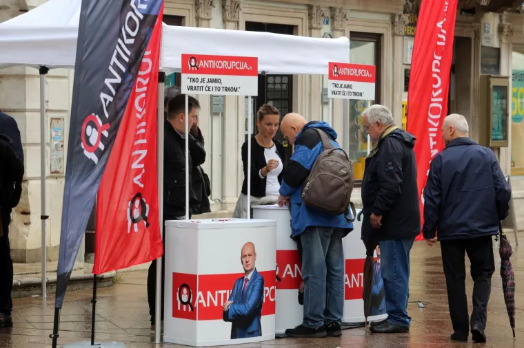 Mislav Kolaku&scaron;ić