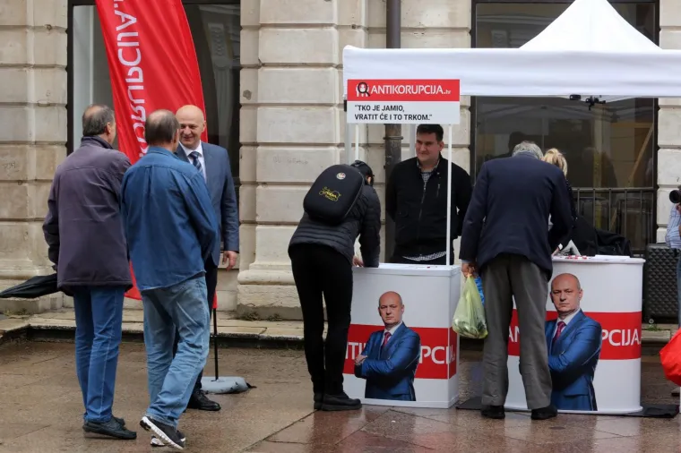 Mislav Kolaku&scaron;ić