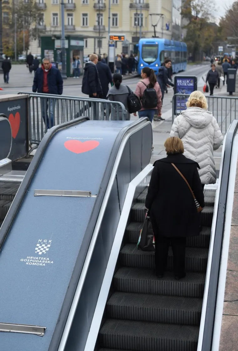 Pokretne stepenice u Importanneu