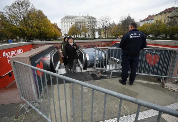 Pokretne stepenice u Importanneu