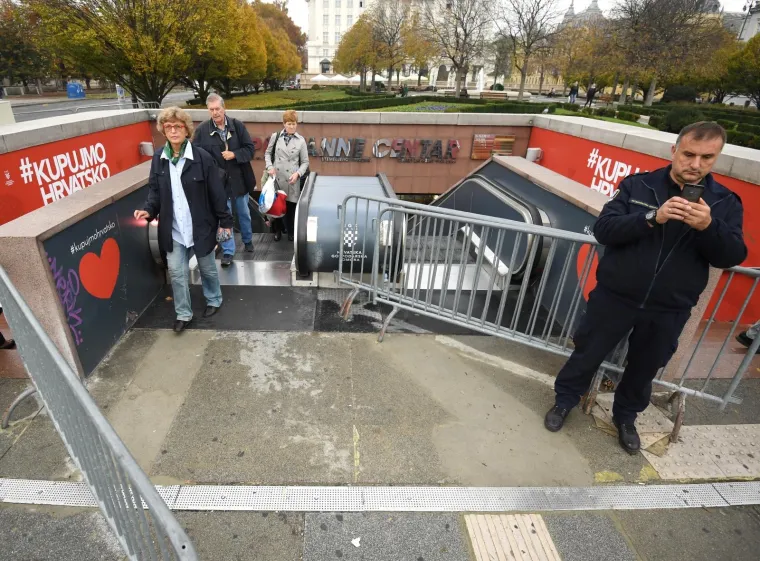 Pokretne stepenice u Importanneu