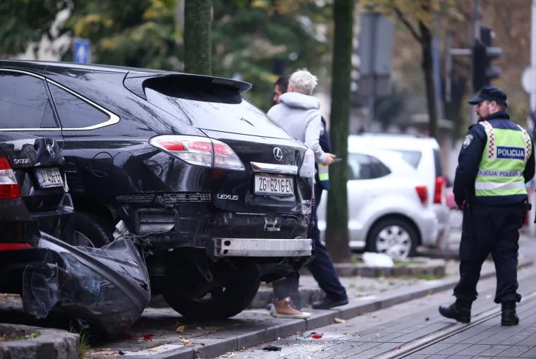 Nesreća u Zagrebu: Tramvaj i osobno vozilo sudarili se u Dra&scaron;kovićevoj