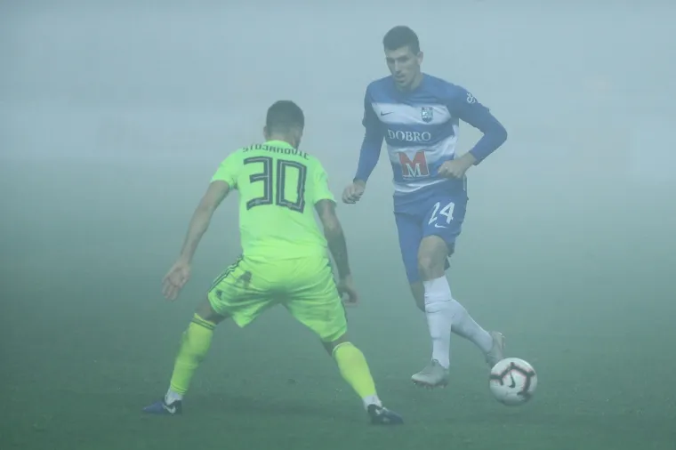 MAGLA SVUDA, MAGLA OKO NJIH: U ovakvim uvjetima odigrana je derbi utakmica u Osijeku