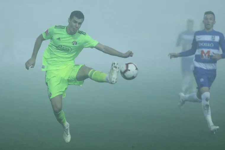 MAGLA SVUDA, MAGLA OKO NJIH: U ovakvim uvjetima odigrana je derbi utakmica u Osijeku