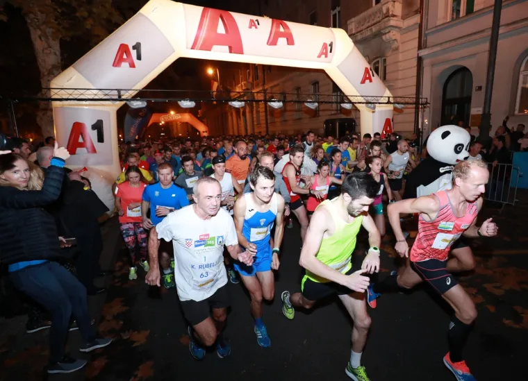 Dru&scaron;tvo sportske rekreacije AKTIVAN ŽIVOT u suradnji s Gradskim uredom za zdravstvo grada Zagreba povodom obilježavanja &ldquo;Mjeseca borbe protiv ovisnosti&rdquo; organiziralo je gradsku noćnu uličnu atletsku utrku 7. Zagrebački noćni cener.