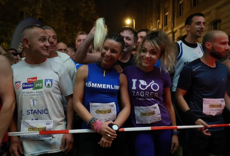 Dru&scaron;tvo sportske rekreacije AKTIVAN ŽIVOT u suradnji s Gradskim uredom za zdravstvo grada Zagreba povodom obilježavanja &ldquo;Mjeseca borbe protiv ovisnosti&rdquo; organiziralo je gradsku noćnu uličnu atletsku utrku 7. Zagrebački noćni cener.