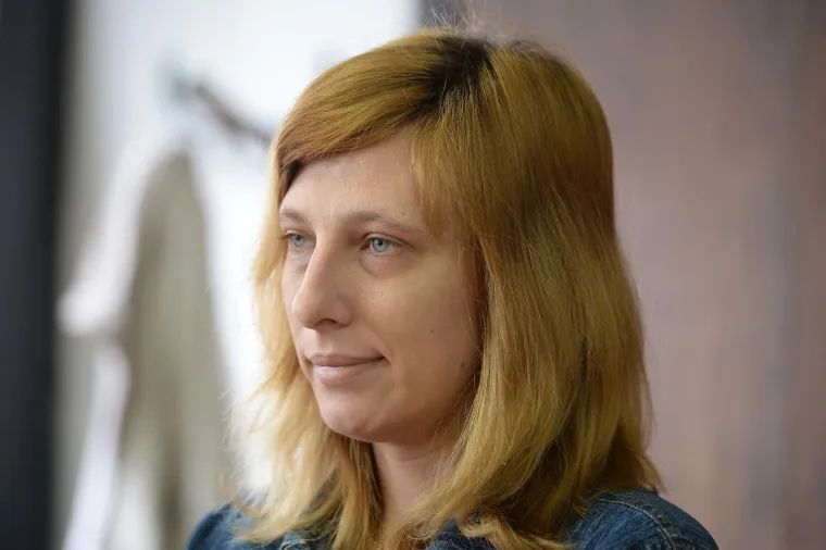 Slađana Brkić osuđena je na 10 godina zatvora za ubojstvo nevjenčanog supruga i ostaje u pritvoru nakon suđenja. Uz zatvorsku kaznu, sud joj je odredio i psihijatrijsko liječenje do kraja izdržavanja kazne. Vrijeme provedeno u pritvoru će joj se uračunati u kaznu.