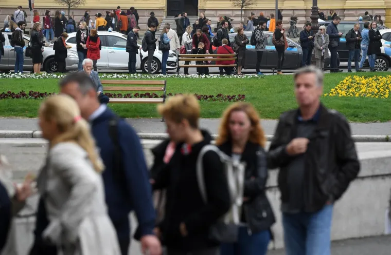 ZAGREB VOLI BALET: Golemi redovi za Orašara ispred HNK to su još jednom dokazali