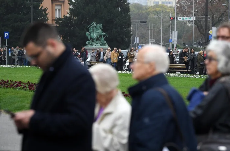 ZAGREB VOLI BALET: Golemi redovi za Orašara ispred HNK to su još jednom dokazali