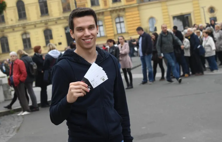 ZAGREB VOLI BALET: Golemi redovi za Orašara ispred HNK to su još jednom dokazali