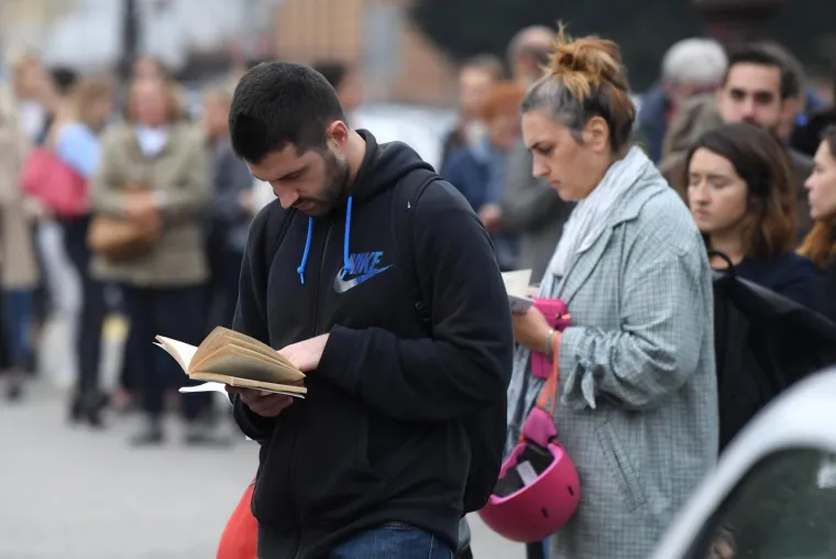 ZAGREB VOLI BALET: Golemi redovi za Ora&scaron;ara ispred HNK to su jo&scaron; jednom dokazali