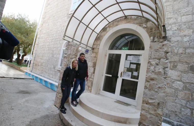 Prosvjed ispred O&Scaron; Puči&scaron;ća