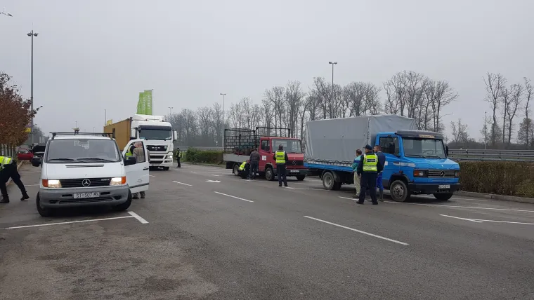 Policija je blokirala autocestu kod Karlovca