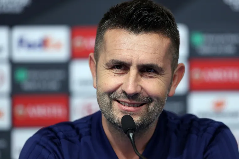 Remijem u Maksimiru protiv Spartaka, Dinamo bi imao dva kola prije kraja šest bodova više od barem dva suparnika, što znači da bi samo luda teorija i krug od tri momčadi s deset bodova, uz negativnu gol-razliku, mogao izbaciti plave