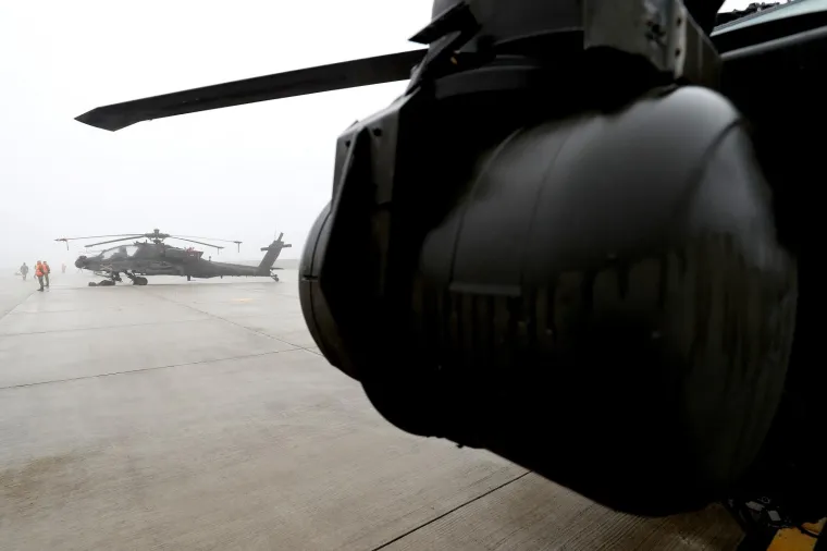 AMERIČKA VOJNA MOĆ SLETJELA NA TUĐMANA: Krstičević obi&scaron;ao skupinu helikoptera borbenog zrakoplovstva SAD-a