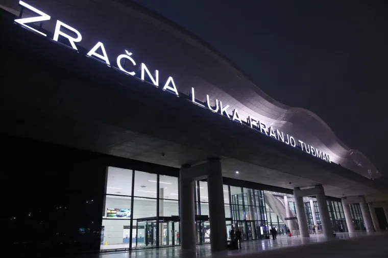 POLICIJA ISPRED ZRAČNE LUKE FRANJO TUĐMAN: Ivicu Todorića u Zagrebu čekaju kamere i rotirke