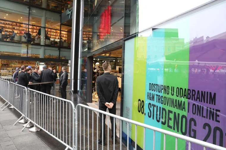 Zbog čega su ponovno gužve pred H&M-om na Cvjetnom trgu?