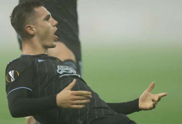 OSJETITE DA&Scaron;AK ATMOSFERE S MAKSIMIRA: Navijači su okupirali tribine, njihovo raspoloženje ne može pokvariti niti gusta magla