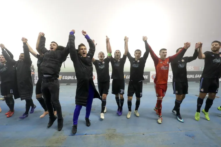 NEZAPAMĆENI PRIZORI S MAKSIMIRA: Pogledajte kako su Modri proslavili povijesni uspjeh