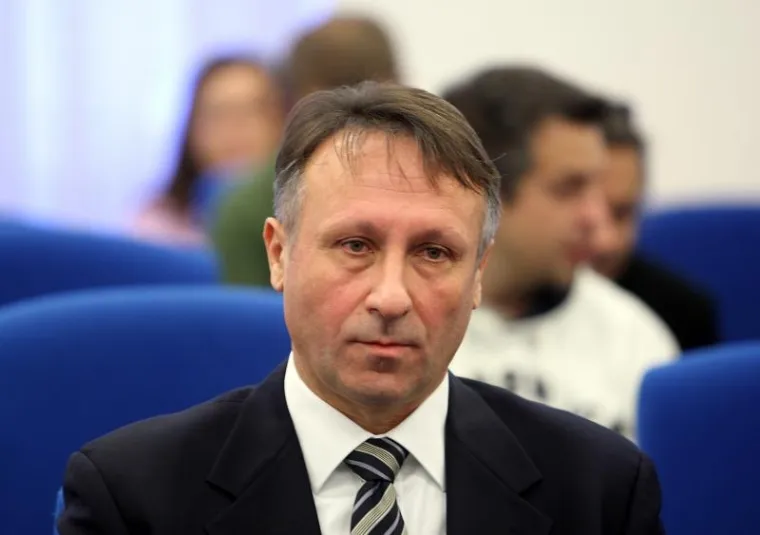 Od vrha do dna: Pogledajte koji su sve hrvatski moćnici bili iza re&scaron;etaka