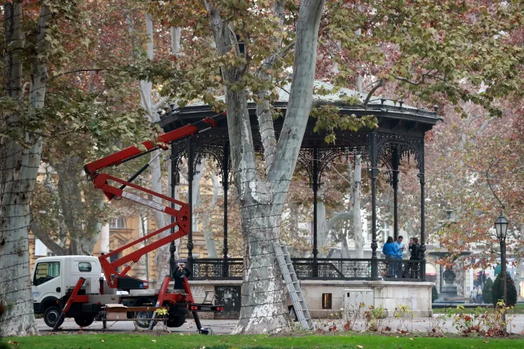 Bajka u nastajanju: Počelo ukra&scaron;avanje Zagreba za Advent i blagdane