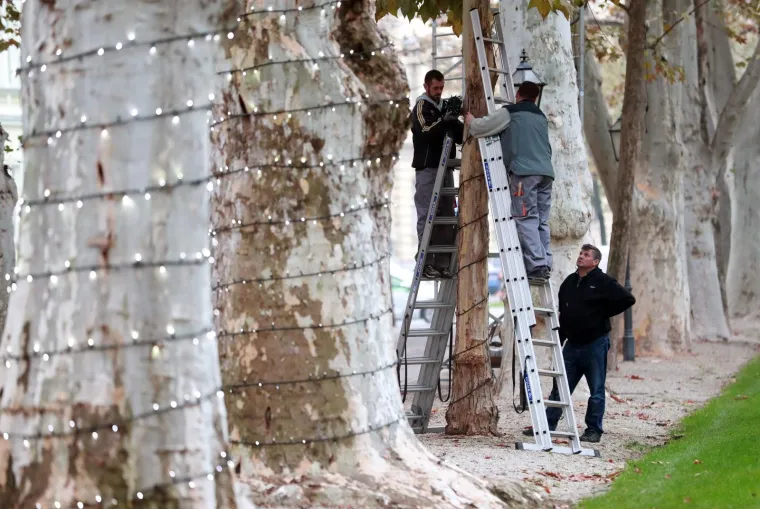 Bajka u nastajanju: Počelo ukra&scaron;avanje Zagreba za Advent i blagdane