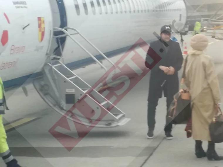 Ivan Todorić je ekonomskom klasom putovao u Zurich gdje smo ga snimili na pisti zračne luke.