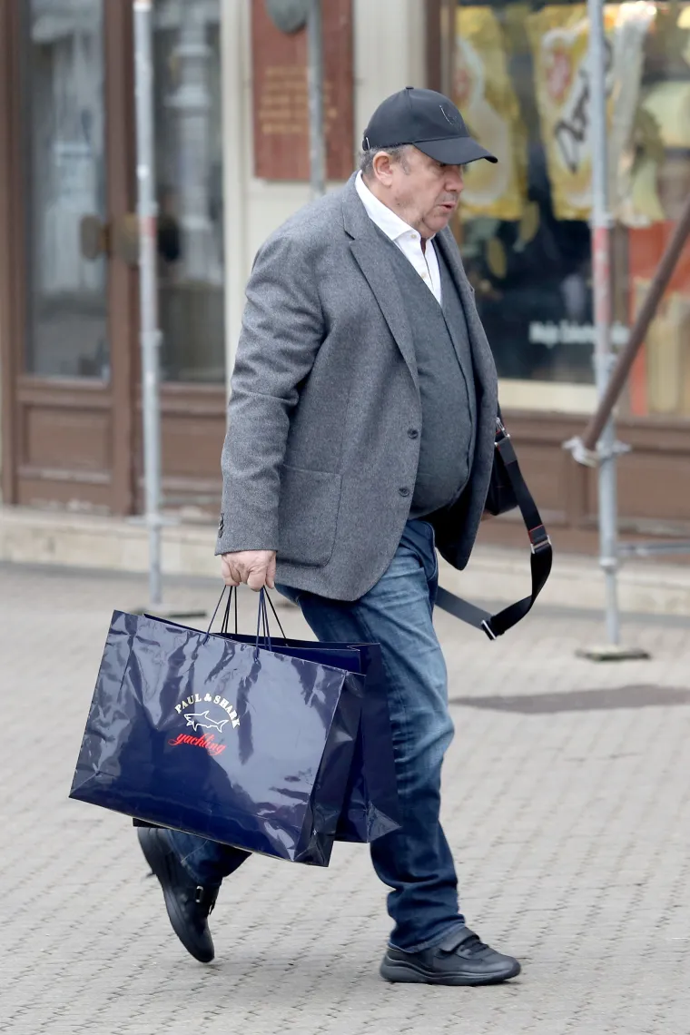 Kerum ne mari za stečaj: U Zagrebu obnovio garderobu u skupocjenim dućanima