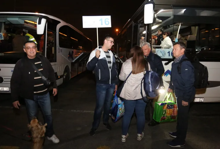 EKSPEDICIJA HDZ-A U MEĐUGORJU: Na put krenulo njih 2300, plaćaju 100 kuna, a ostatak pokriva stranka