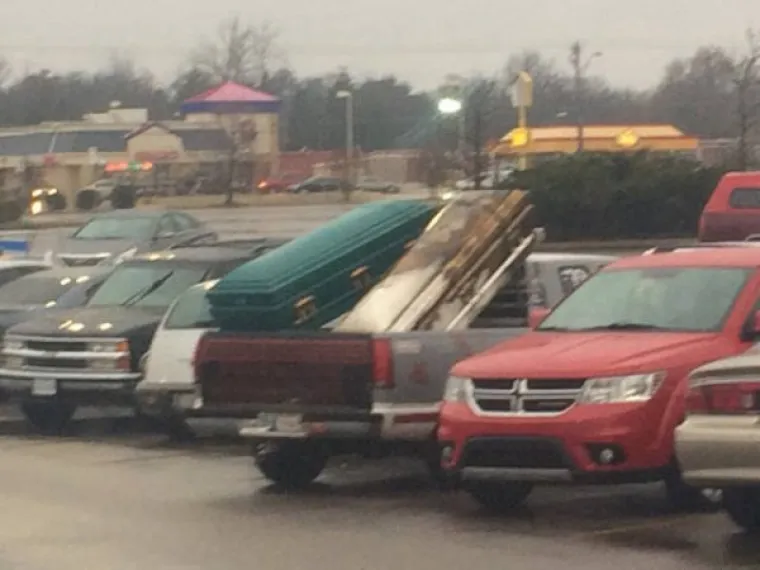 TOTALNO BIZARNO: Dobro je da su ovi ljudi živi, pa gdje im je pamet bila napraviti ovako ne&scaron;to?