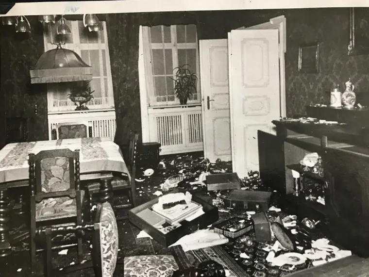 Hitlerova nacistička stranka proglasila je taj atentat međunarodnom židovskom urotom i putem svoje propagandne ma&scaron;inerije iskoristila taj događaj kao povod za jo&scaron; masovniji progon Židova.