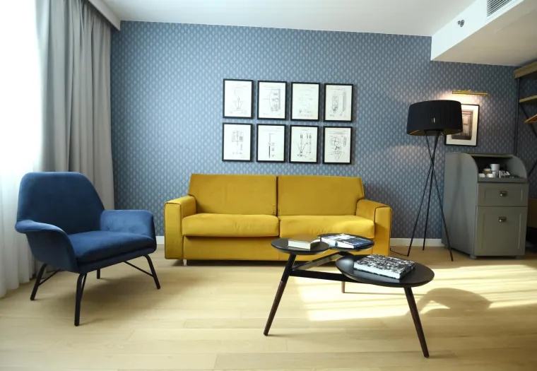 - Hotel Canopy by Hilton, investicija Zagreb City hotelsa vrijedna 8 milijuna eura, otvoren je u ponedjeljak u Zagrebu, a tom je prilikom ministar turizma Gari Cappelli najavio da će u hrvatski turizam u 2019. biti uloženo novih 1,05 milijardi eura, nakon ovogodi&scaron;njih 940 milijuna.