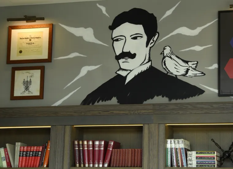 - Hotel Canopy by Hilton, investicija Zagreb City hotelsa vrijedna 8 milijuna eura, otvoren je u ponedjeljak u Zagrebu, a tom je prilikom ministar turizma Gari Cappelli najavio da će u hrvatski turizam u 2019. biti uloženo novih 1,05 milijardi eura, nakon ovogodi&scaron;njih 940 milijuna.