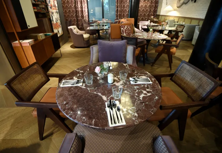 - Hotel Canopy by Hilton, investicija Zagreb City hotelsa vrijedna 8 milijuna eura, otvoren je u ponedjeljak u Zagrebu, a tom je prilikom ministar turizma Gari Cappelli najavio da će u hrvatski turizam u 2019. biti uloženo novih 1,05 milijardi eura, nakon ovogodi&scaron;njih 940 milijuna.