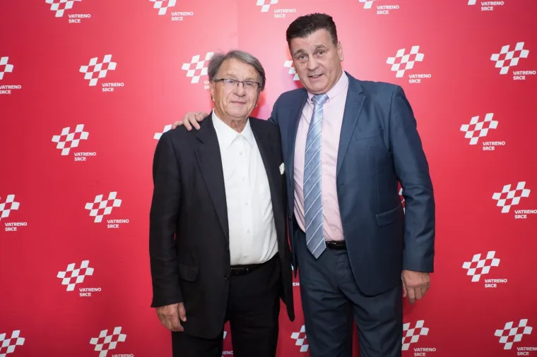 Poznate ličnosti iz hrvatskog sportskog i kulturnog života podržale akciju 'Vatreno srce'