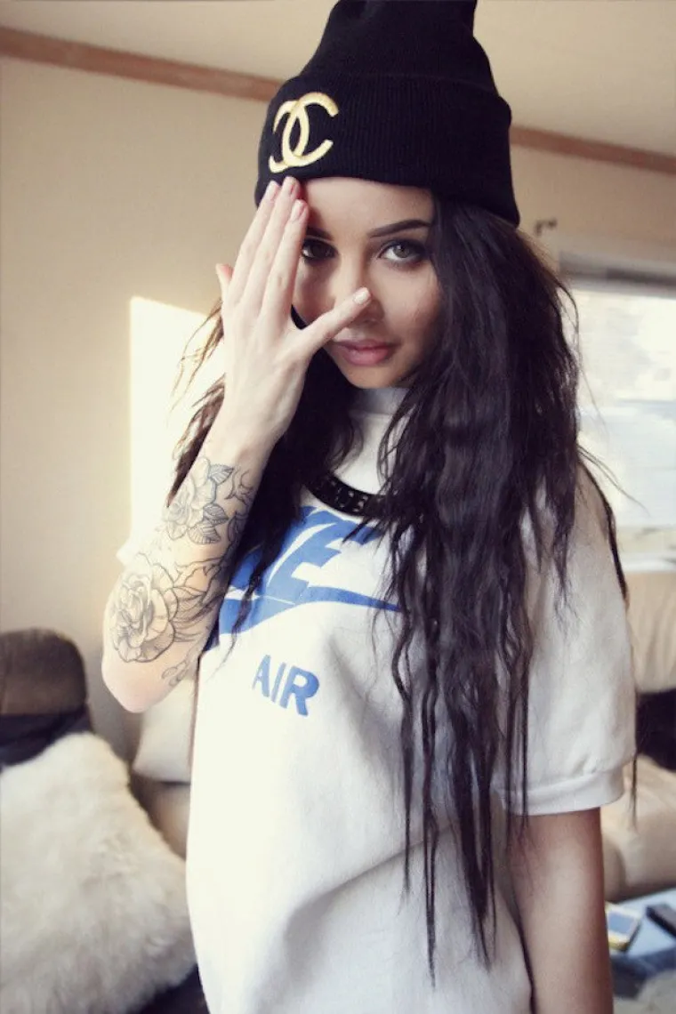 Jako su dobro čitale dramatičnu prognozu na portalima pa stavile kapu, ali izgleda zaboravile ostalo