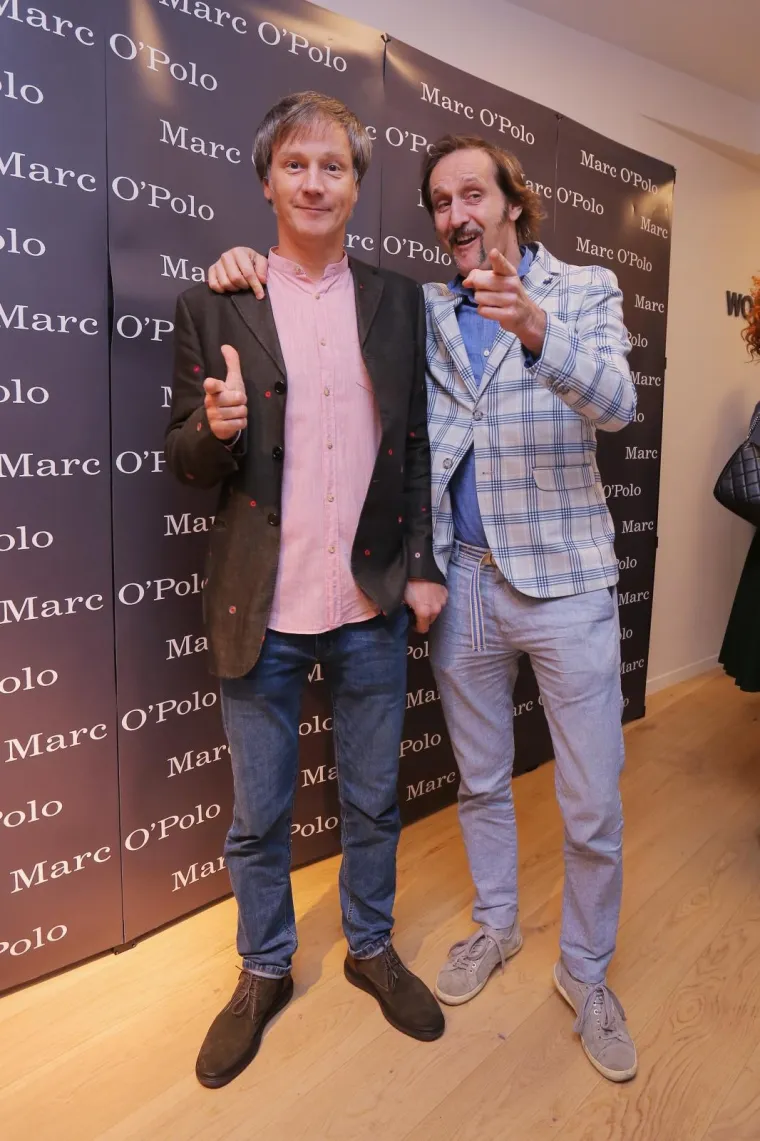 ANA KARAMARKO U POZNATOM DRU&Scaron;TVU, ALI BEZ SUPRUGA: Dobro raspoložena i sređena, plijenila je poglede