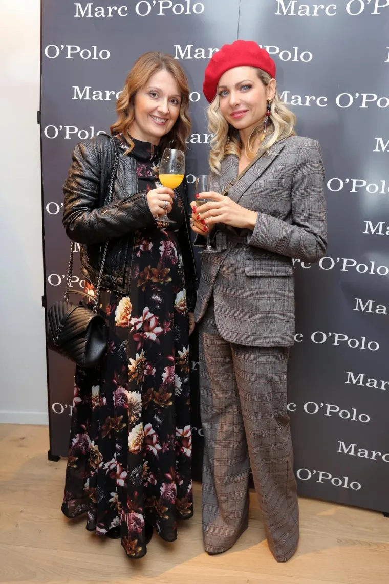 ANA KARAMARKO U POZNATOM DRU&Scaron;TVU, ALI BEZ SUPRUGA: Dobro raspoložena i sređena, plijenila je poglede