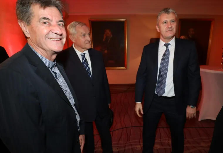 HUMANITARNA VEČER 'VATRENO SRCE': Reprezentativci sudjelovali u akciji za pomoć djeci